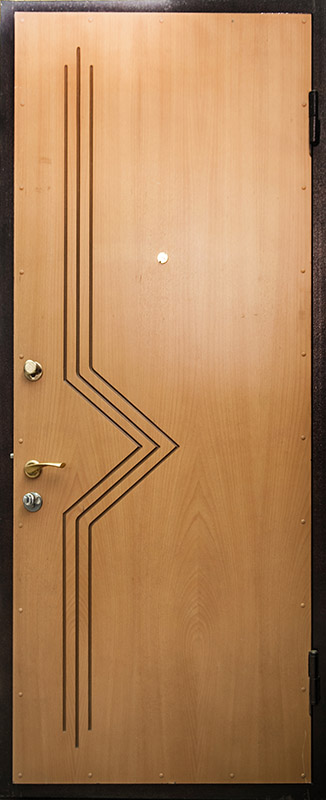 Дверь металлическая Уголковая, вид с внутренней стороны